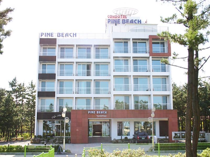 Pine Beach Yangyang Buitenkant foto